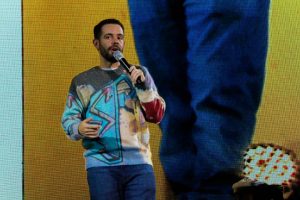 Chris Andrade en Caracas, ¡SI LO HAGAN!