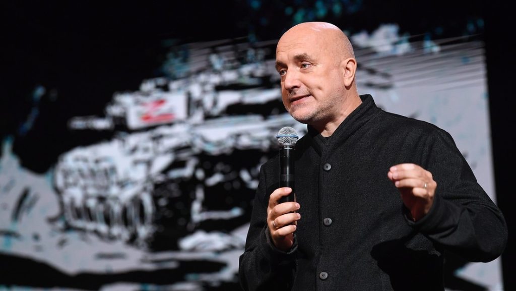 Atentado en contra escritor y político ruso Zajar Prilepin sobrevivió a la explosión de su auto