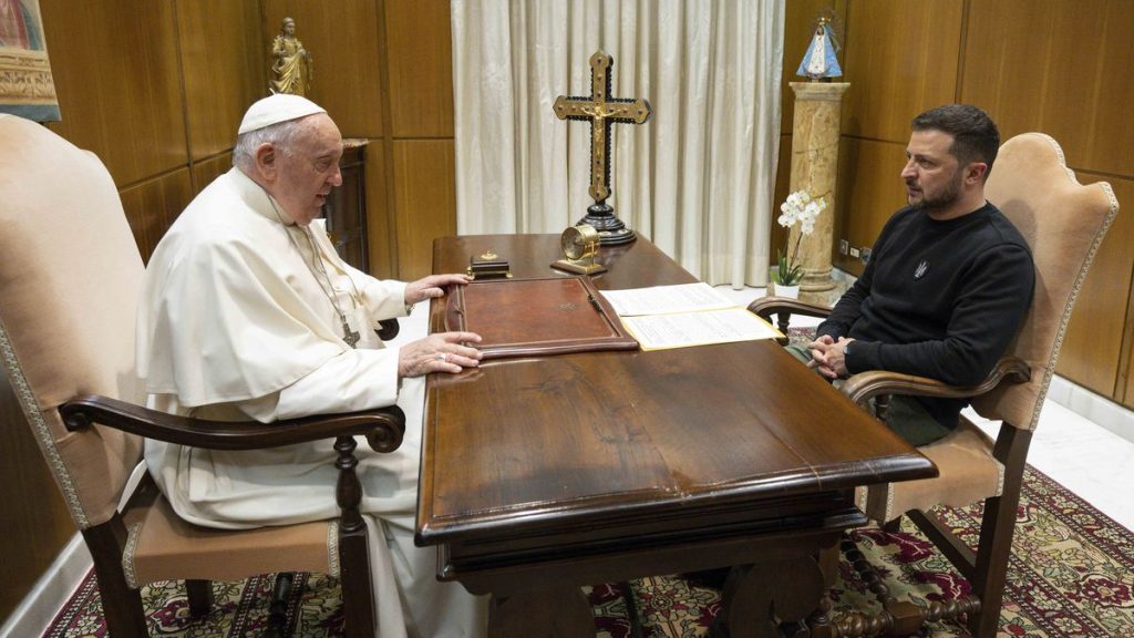 Zelenski descarta mediación del Vaticano para una solución al conflicto