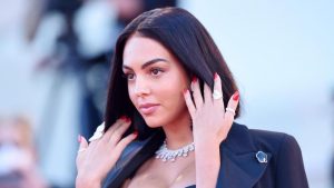 ¡Cuánta sensualidad! Georgina Rodríguez puso en práctica lo aprendido en su clase de bachata