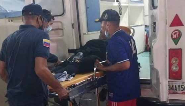 Conductor ebrio arrolló a una pareja de policías en Maracaibo