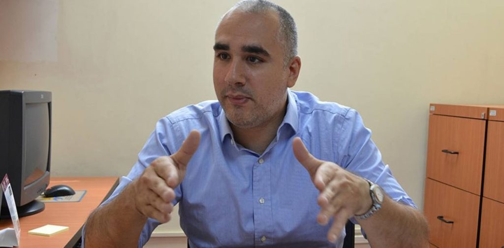 "Gobierno pudo haber aumentado más", según economista Luis Oliveros