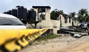 Sale a la luz el motivo de colegiala para incendiar su escuela donde murieron 19 compañeritos