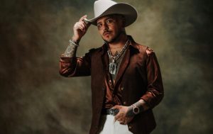 La razón por la que Christian Nodal se quitará los tatuajes del rostro