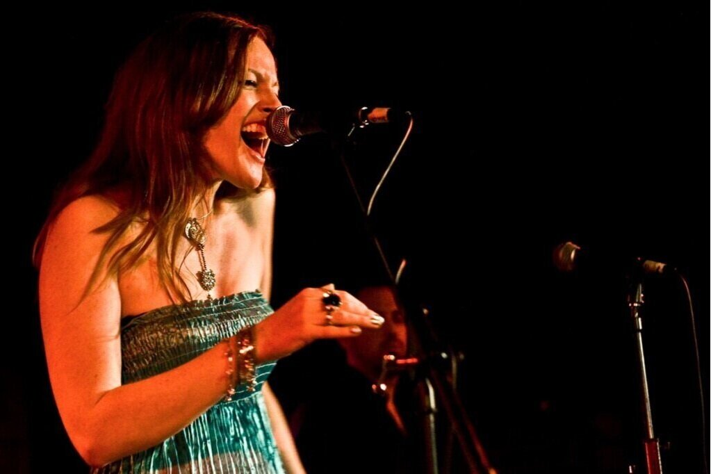 "Little Tiger" es el segundo single de la compositora Tiff Randol