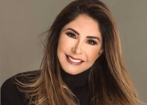 Viviana Gibelli y Victor Cámara se besaron en plena entrevista