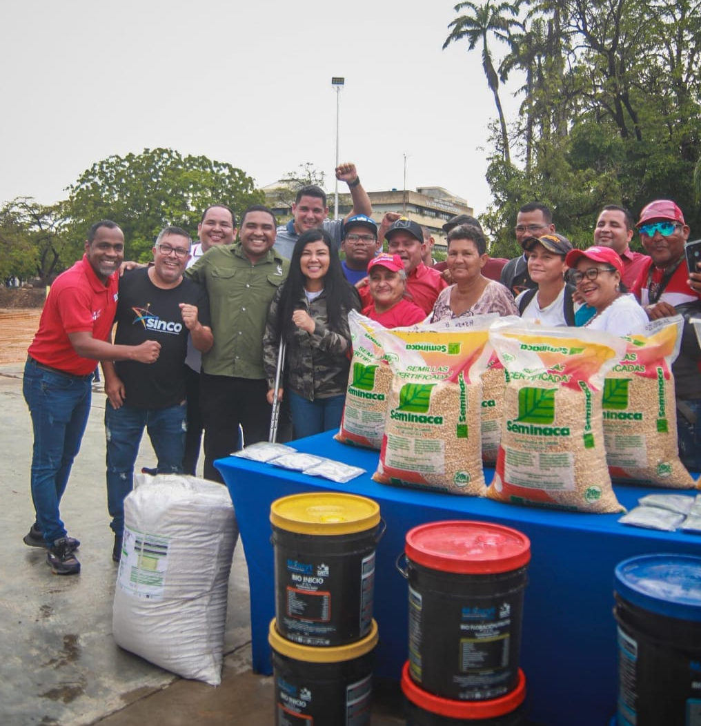 12 comunas de Barcelona recibieron apoyo de la alcaldía