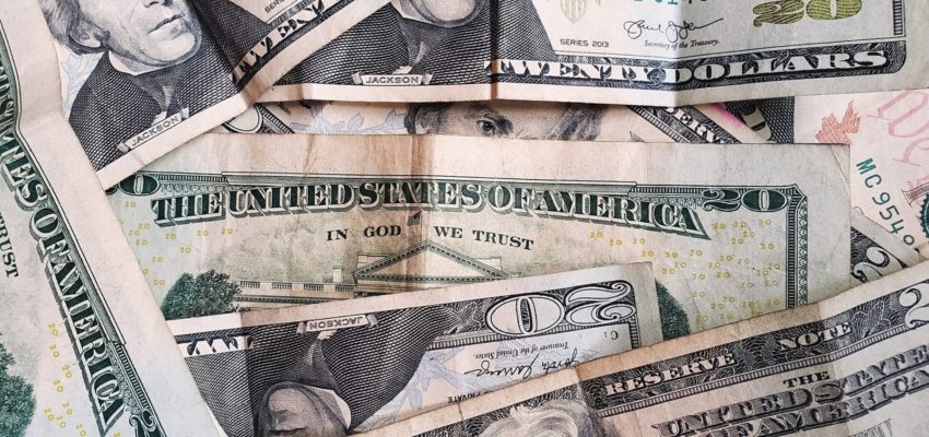 El dólar se mantienen estable este viernes 23 de junio
