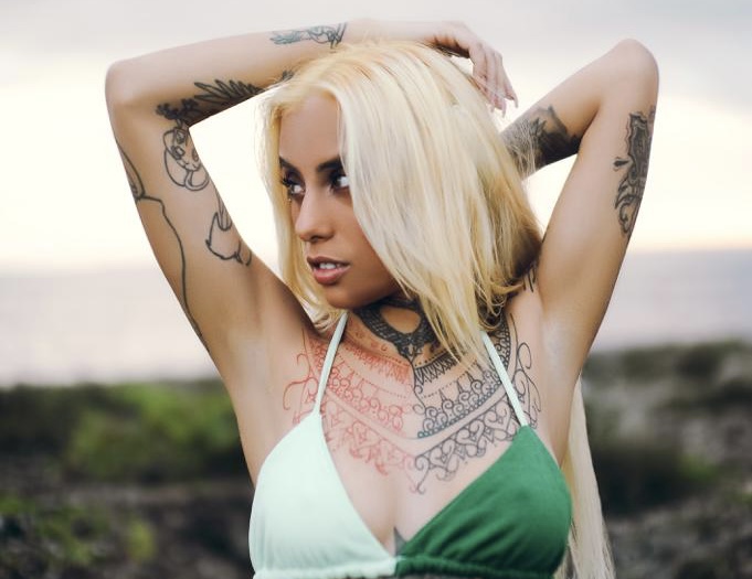 Genesis Navas está de estreno con “Todas Somos Malas” ????????