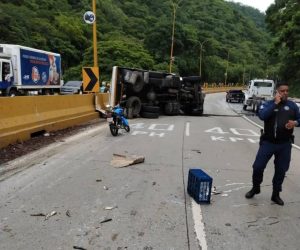 Accidente en la autopista Valencia -Puerto Cabello dejó un fallecido