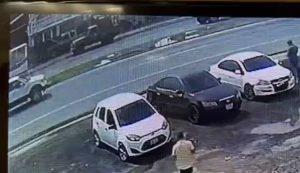 Motorizado murió cuando conductor improvisó vuelta en U en Anzoátegui (Imágenes sensibles)