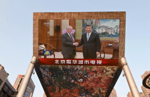 Grandes empresarios de EEUU desfilan pese a tensiones entre ambos países