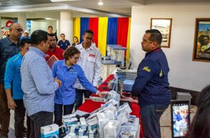 Bricomiles en Falcón reciben materiales para recuperar 8 ambulatorios