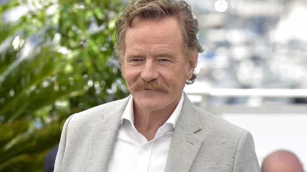Bryan Cranston dice que cerrará su productora y venderá la mitad de su marca de mezcal en 2026