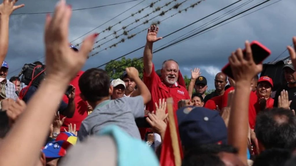 Cabello: Derecha quiere dejarnos sin Patria y venderla a EEUU