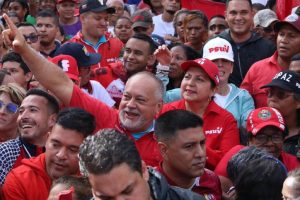 Cabello: No tienen vergüenza en pedir votos tras solicitar sanciones