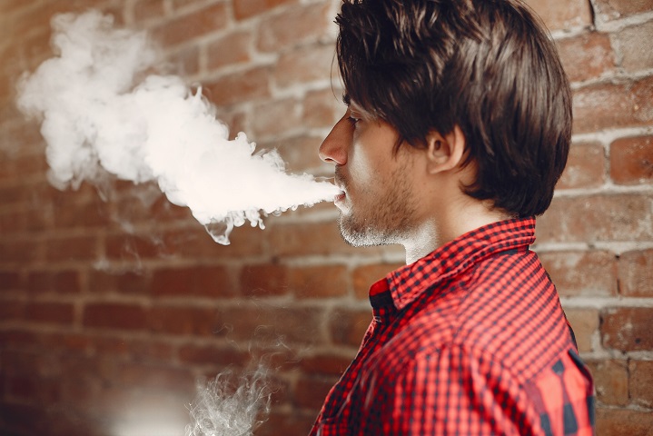 Cigarrillo electrónico no es una alternativa para dejar de fumar