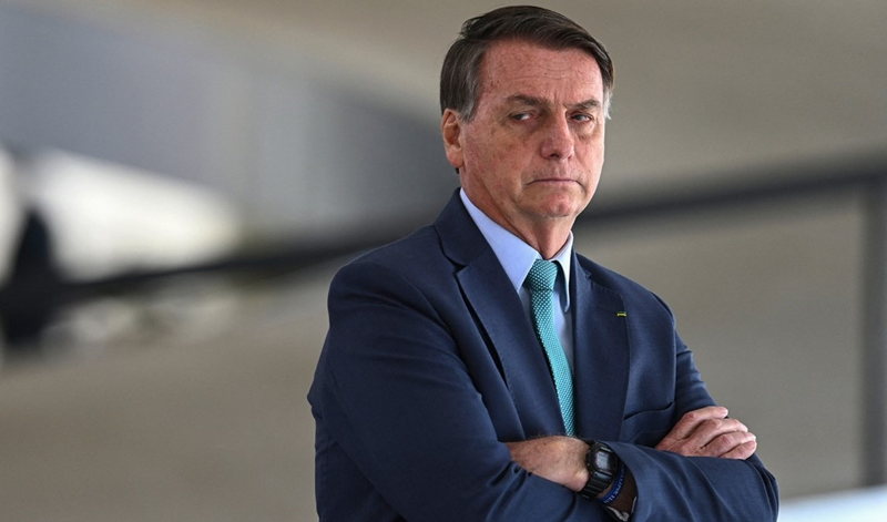Defensa de Bolsonaro no acalla sospechas sobre su actuación en el golpe