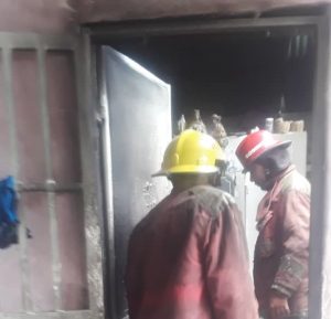 Dos lesionados tras incendio de vivienda en Tinaquillo