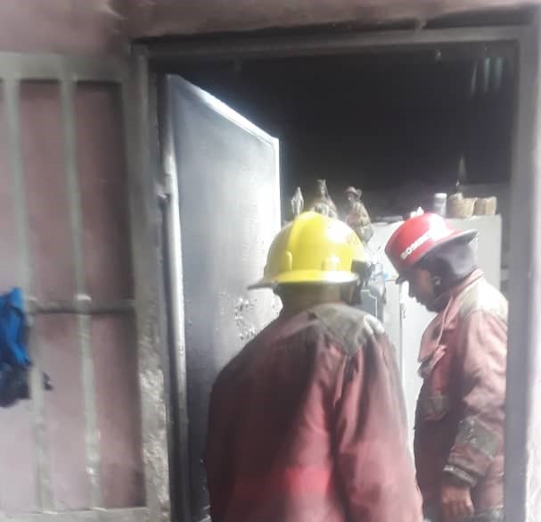 Dos lesionados tras incendio de vivienda en Tinaquillo