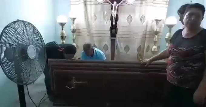 La mujer que había resucitado en un funeral en Ecuador falleció nuevamente