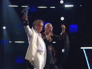 El Puma celebró triunfo en "The Voice Chile" de criolla