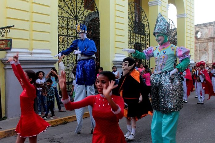 El teatro progresista se fortalece en comunidades