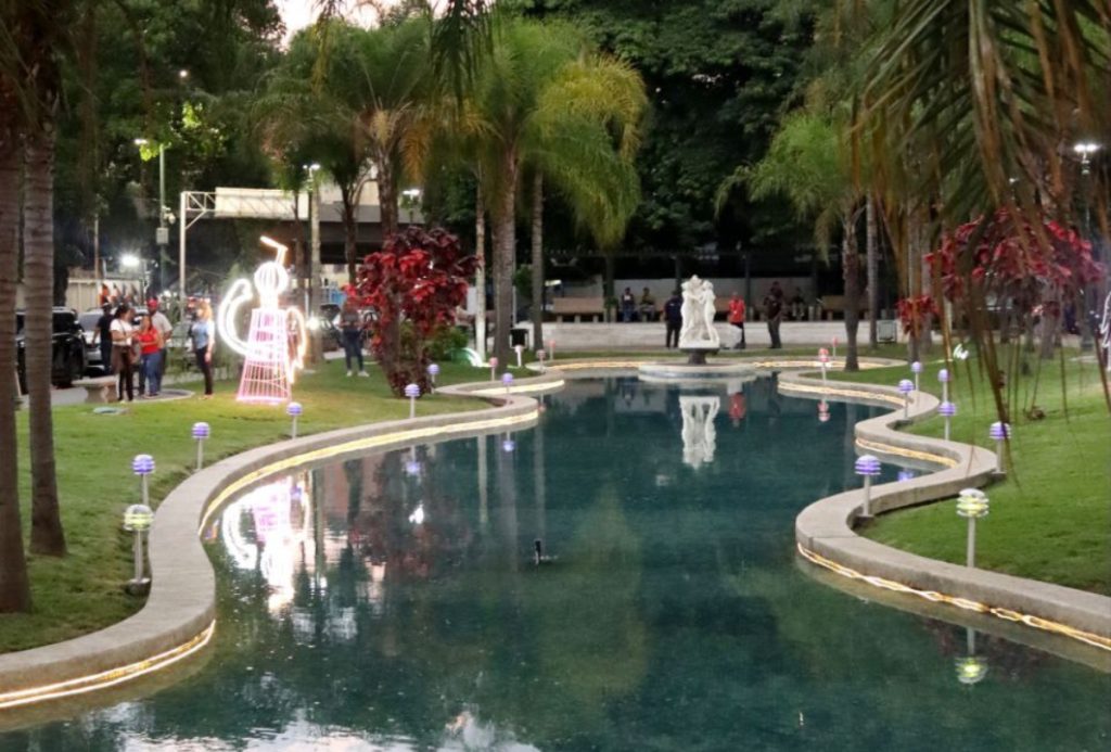 Entregan recuperados Plaza Las Tres Gracias y Paseo La Nacionalidad