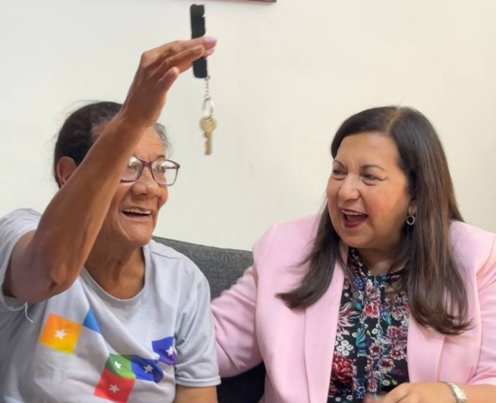 Familias caraqueñas recibieron hogares totalmente rehabilitados