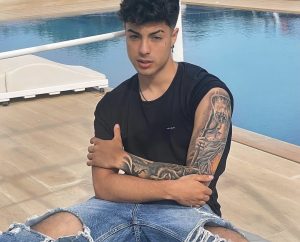 Influencer Naim Darrechi admite que golpeó a su novia Yeri Mua ????????