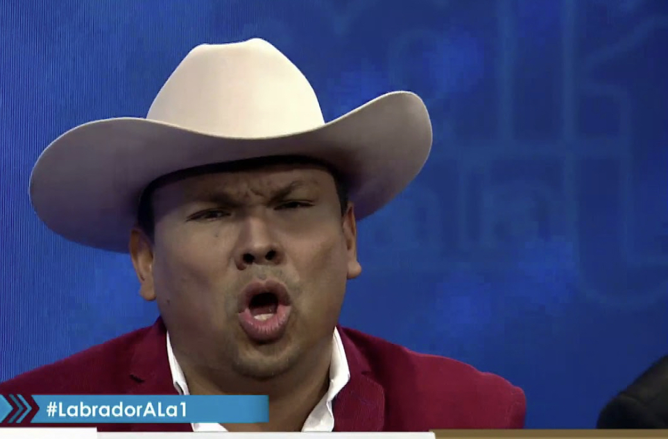 Esposa de Omar Labrador, cantante presuntamente vinculado al Tren del Llano, lo defiende de las acusaciones