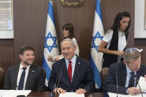 Israel elimina trámites para crear más colonias en tierras palestinas