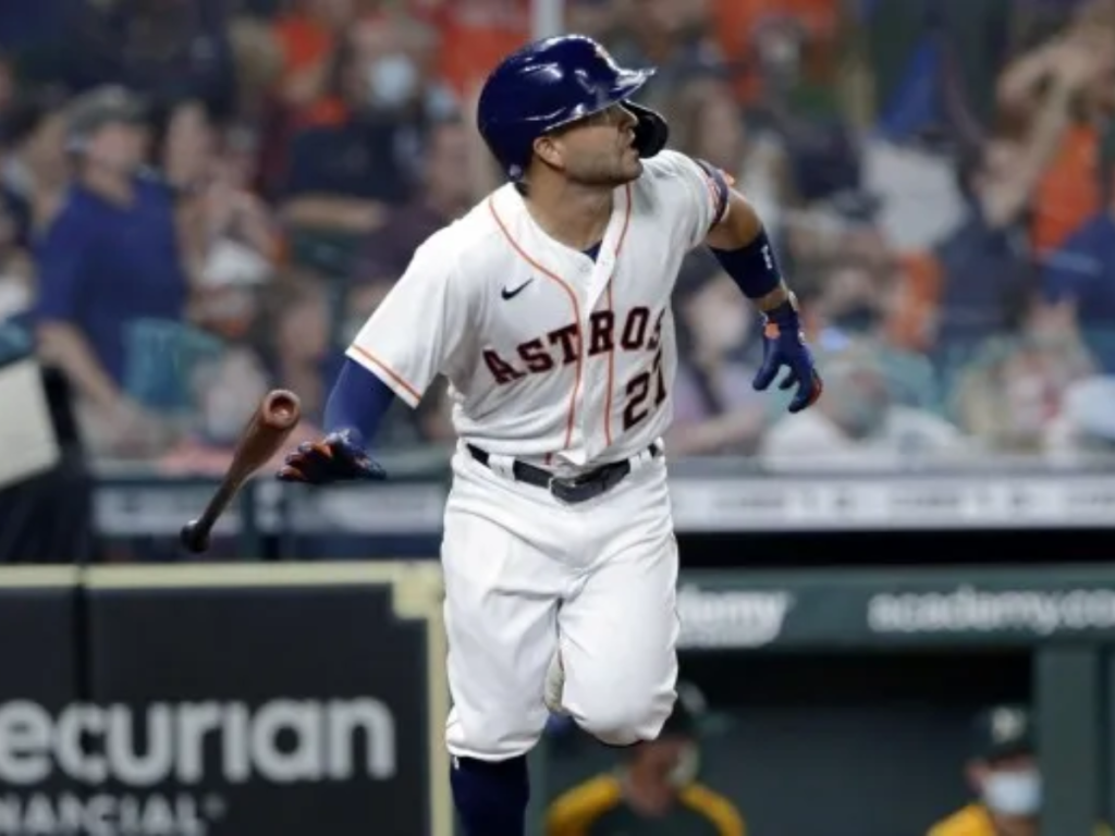 José Altuve tuvo noche perfecta ante Rojos