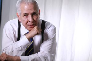 la historia cobrará muy caro el entreguismo de unos y otro