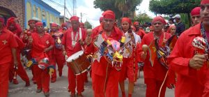 Los Diablos Danzantes: o la lucha entre el bien y el mal