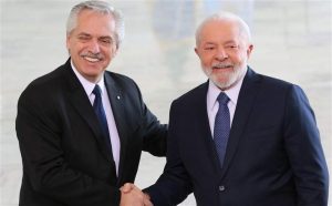 Lula ofrece plan de 100 acciones para retomar alianza con Argentina