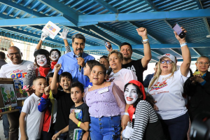 Maduro activa plan especial para construir viviendas en La Vega de Caracas