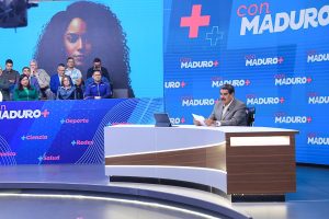 Maduro pidió impulsar el teatro en escuelas y liceos del país