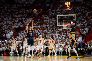 Denver pone contra la pared a Miami 3-1 en la final de la NBA