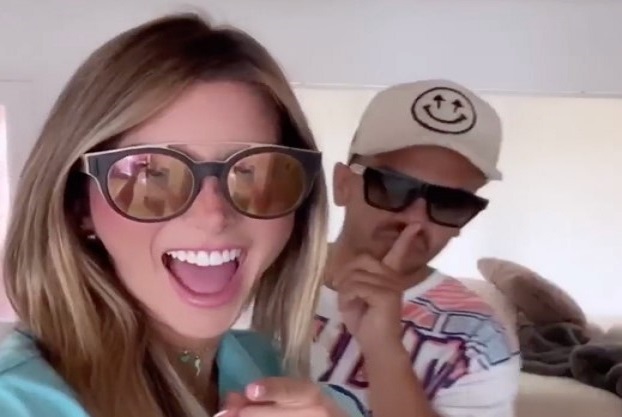 Aseguran que Natasha Araos y Oscarcito estarían viviendo juntos en Miami