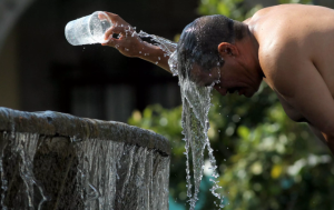 Al menos ocho muertos por ola de calor que agobia a millones de personas en México