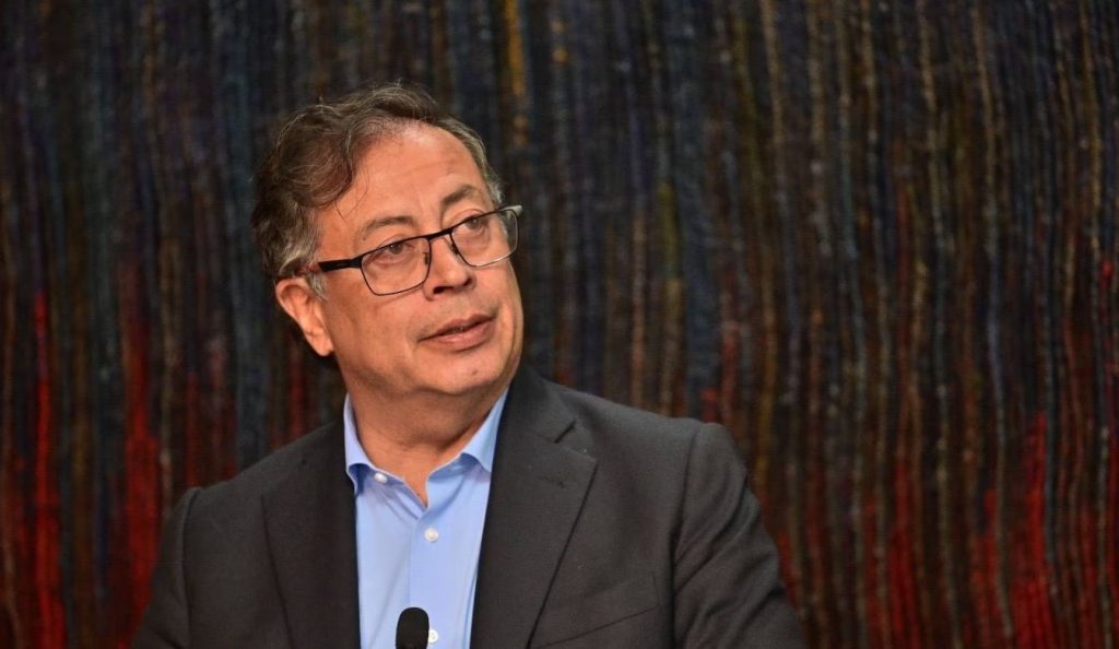 Petro estudia emergencia económica y social en La Guajira