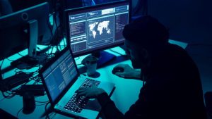 Prevén que se intensifiquen ataques de hackers a organismos y empresas