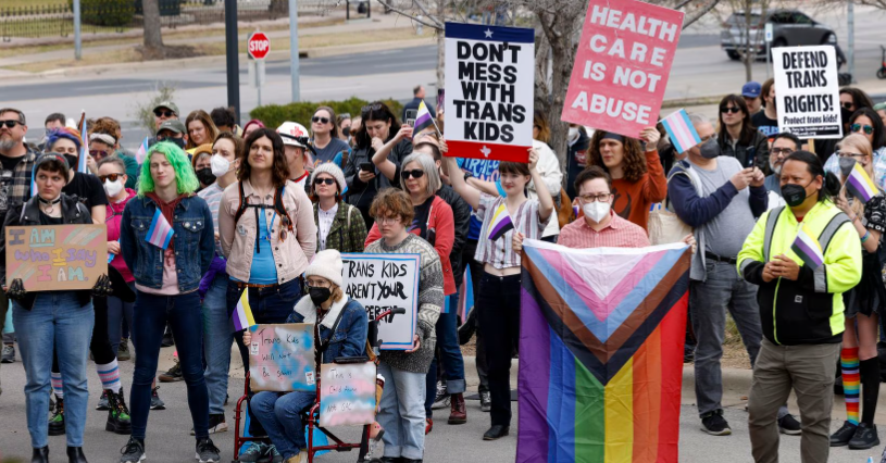 Texas prohíbe el tratamiento médico para menores transgénero
