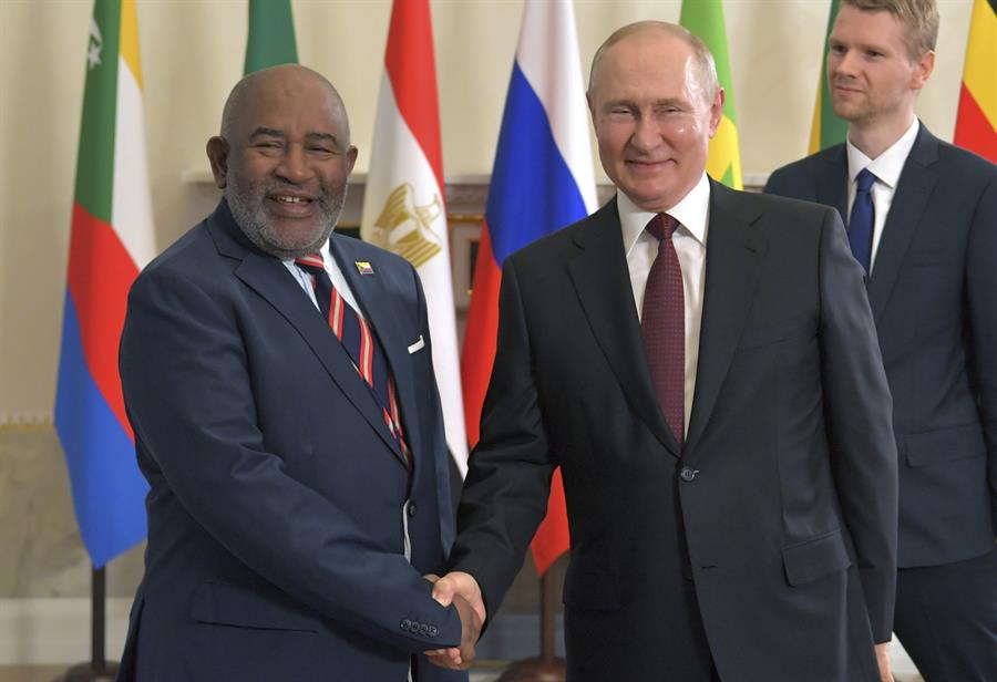 Putin recibe a líderes africanos para impulsar negociación de paz