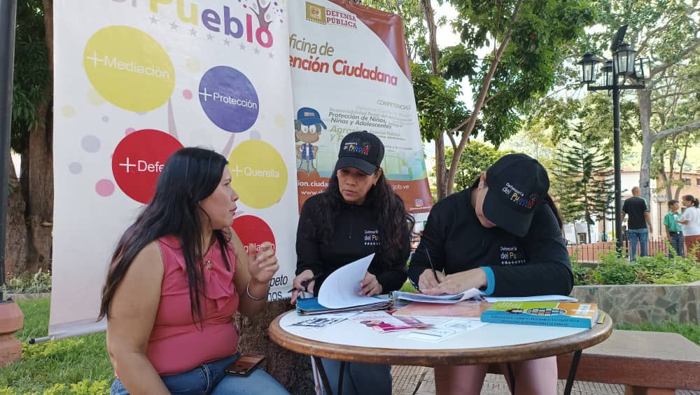 Realizada toma de Plaza Bolívar contra el acoso escolar en Trujillo