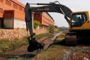 Realizan saneado de 50 canales y arroyos en Anzoátegui