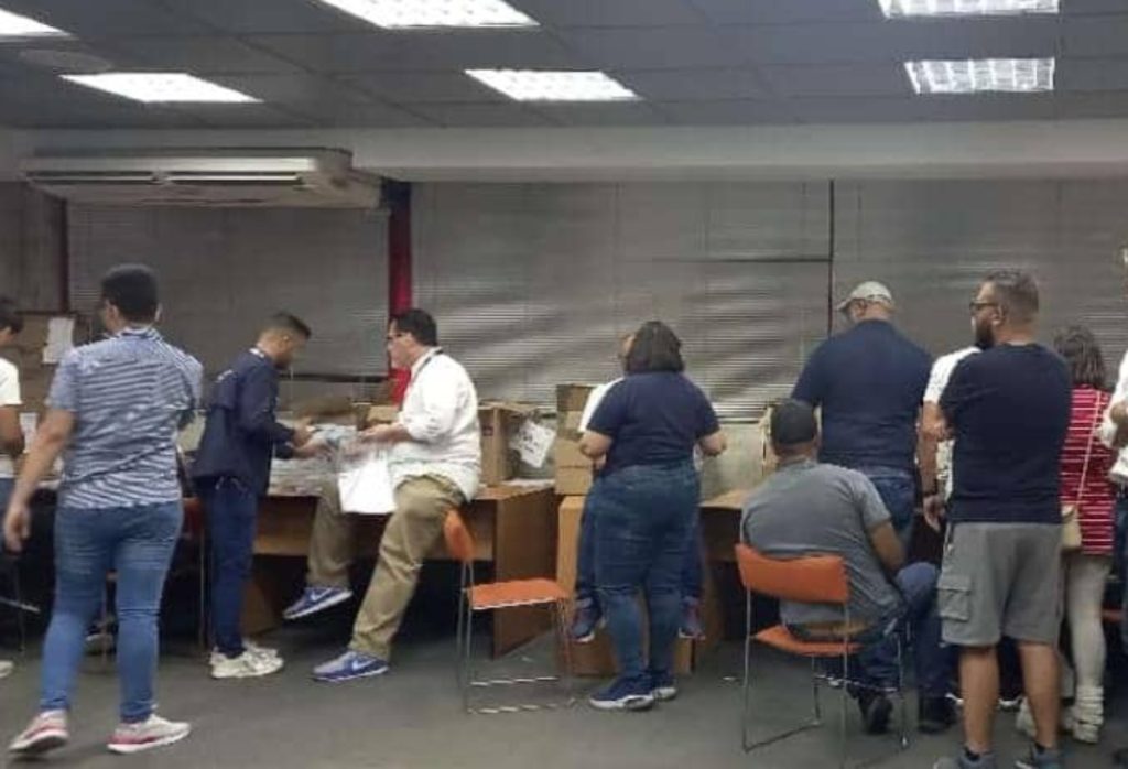 Rojas y Rago irían a segunda vuelta por cargo de Rector de la UCV