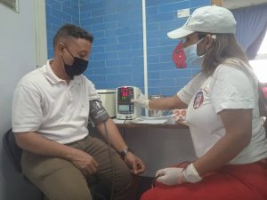 Tatuados pueden donar sangre un año después