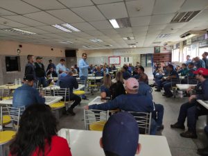 Trabajadores Venvidrio plantean proyecto para optimizar procesos
